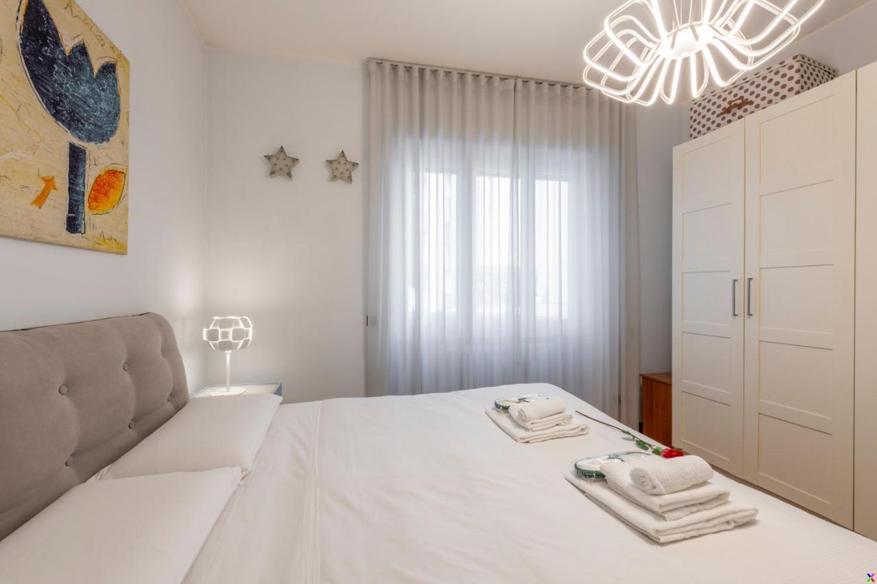 Bnbutler - Stromboli, 22 - Ampio, Luminoso Ed Elegante Milano Dış mekan fotoğraf